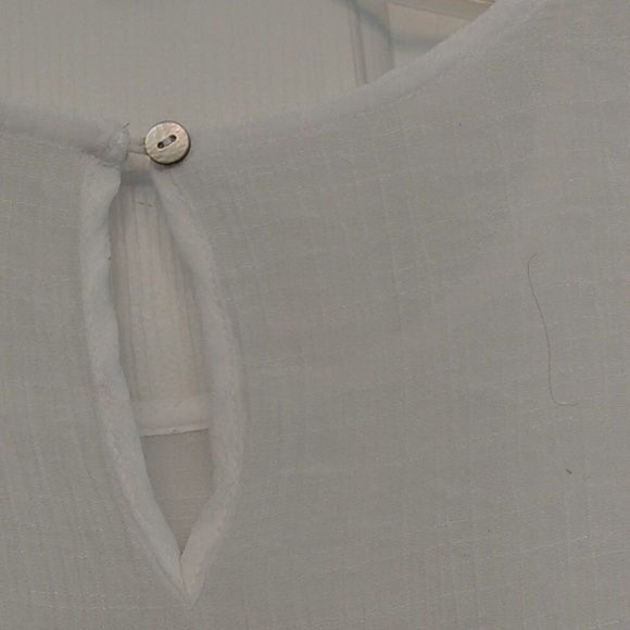 Lace Embellished Sleeveless White Top - Picture 11 of 12